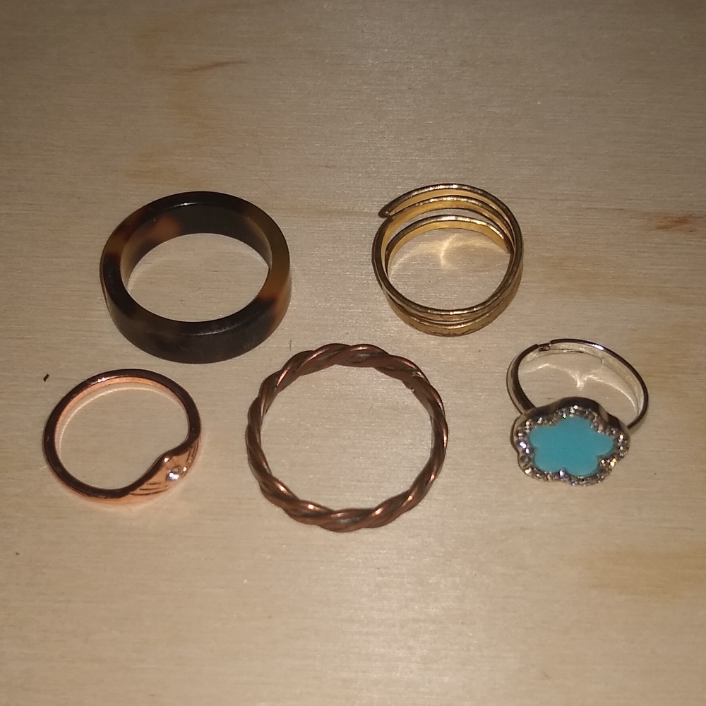 Thrifted Vintage Rings Bronze Acrylic Gold